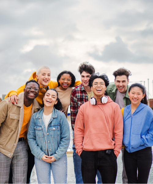 8 people posing for a photo